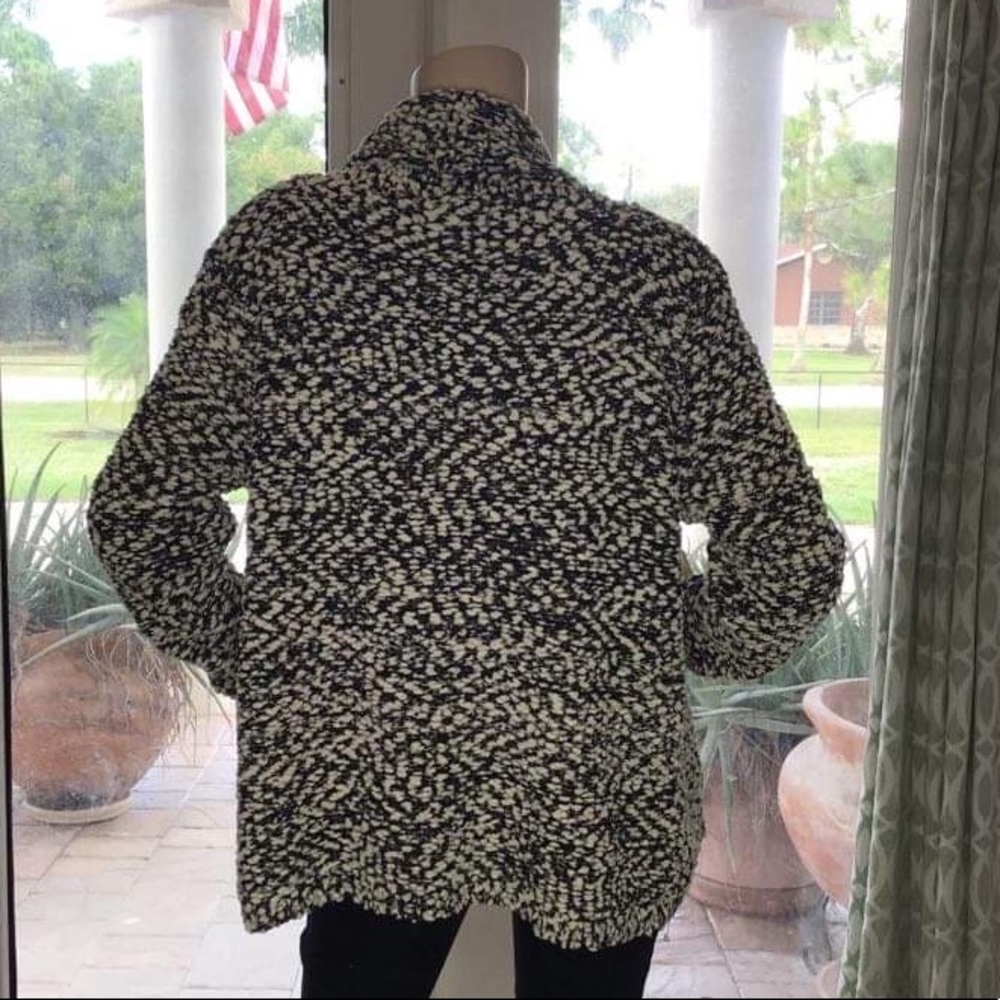 BLACK IVORY CARDIGAN - Picture 12 of 12